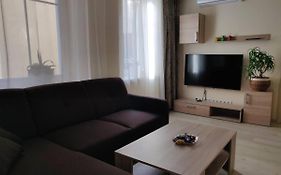 Puodziai Good Apartment